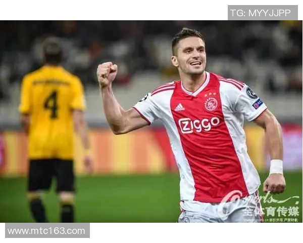 国米友谊赛大胜拜仁逆转时刻点燃全场热情与转会传闻交织 国米友谊赛大胜拜仁逆转时刻点燃全场热情与转会传闻交织