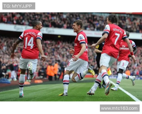 德甲激战:那不勒斯险胜巴萨红牌争议引发全场热议 德甲激战:那不勒斯险胜巴萨红牌争议引发全场热议