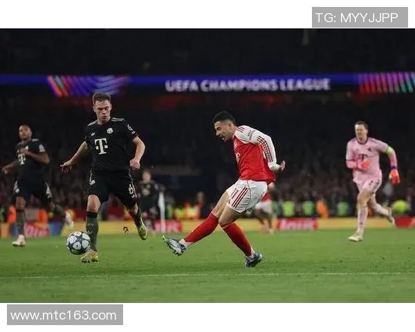 拜仁狂胜阿森纳四球大捷帽子戏法点燃友谊赛激情瞬间