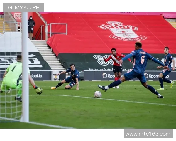 足总杯精彩对决巴萨3-0战胜里昂乌龙球成比赛转折点战术解析