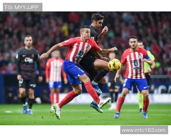 西甲焦点战巴黎圣日耳曼大胜巴萨乌龙球成比赛转折点分析